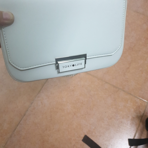 New Summer Style Milk White Leather Crossbody Bag - Picture 3 of 4